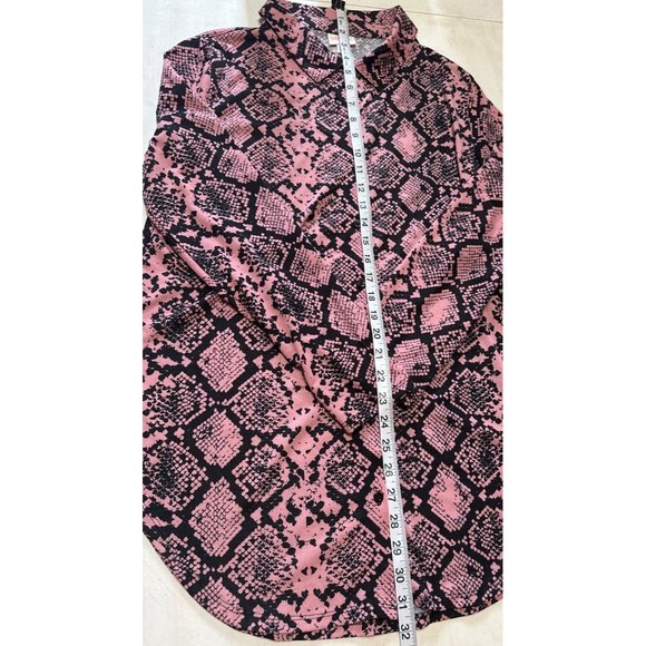 LuLaRoe Simply Comfortable Women's Geometric Blouse Button-Down Size M Polyester - Picture 9 of 12